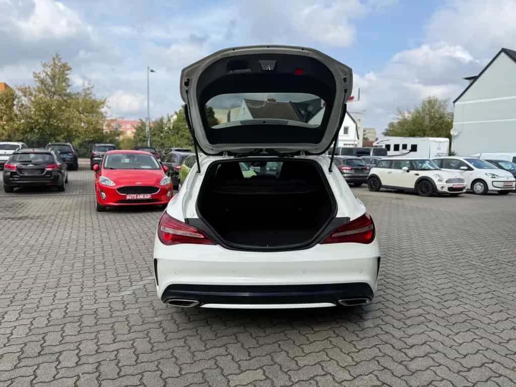 Mercedes-Benz CLA-Class 200 Shooting Brake AMG LED Automatik 09/2016-photo-7