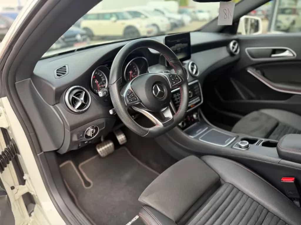 Mercedes-Benz CLA-Class 200 Shooting Brake AMG LED Automatik 09/2016-photo-9