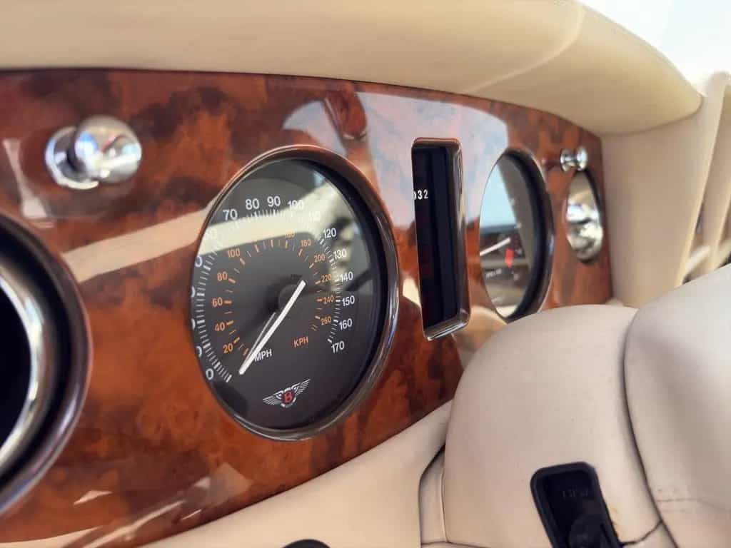 Bentley Azure 6.75 I * TRAUMZUSTAND * 07/2001-photo-10