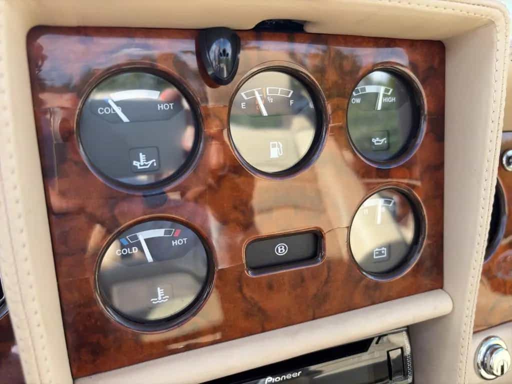 Bentley Azure 6.75 I * TRAUMZUSTAND * 07/2001-photo-13