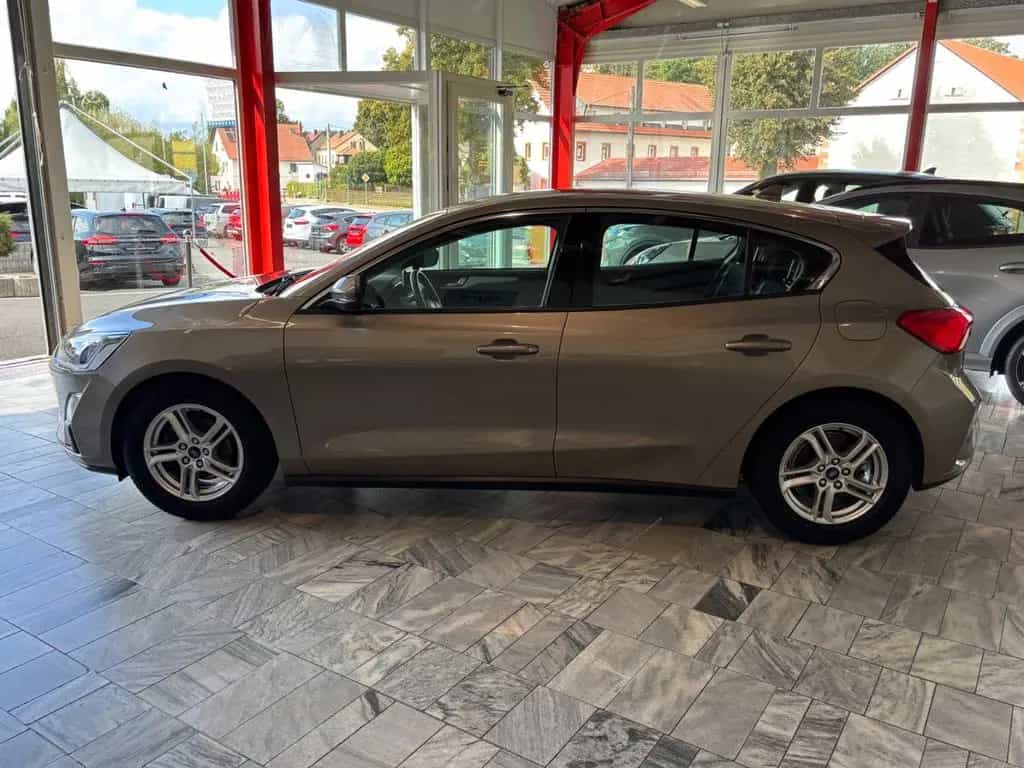 Ford Focus Lim. Cool & Connect Winterpaket Navi 03/2019-photo-0
