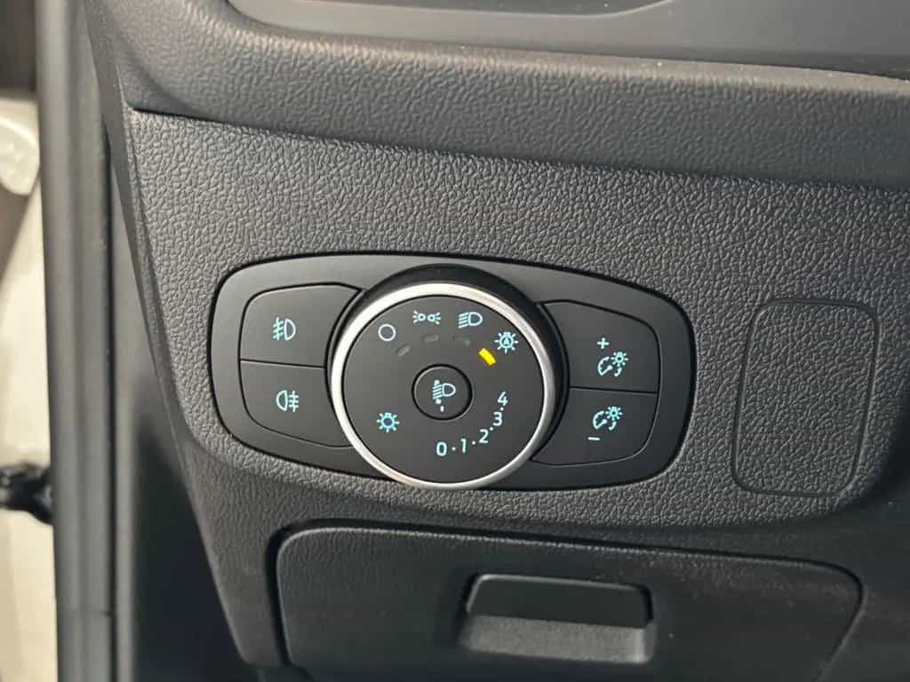 Ford Focus Lim. Cool & Connect Winterpaket Navi 03/2019-photo-13