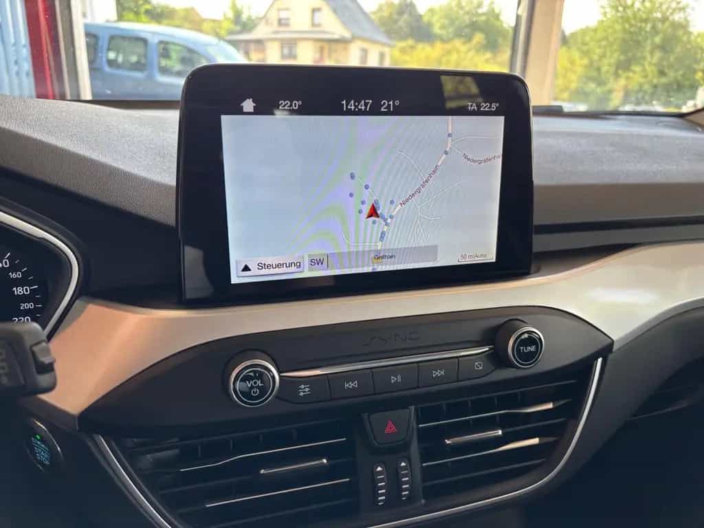 Ford Focus Lim. Cool & Connect Winterpaket Navi 03/2019-photo-16