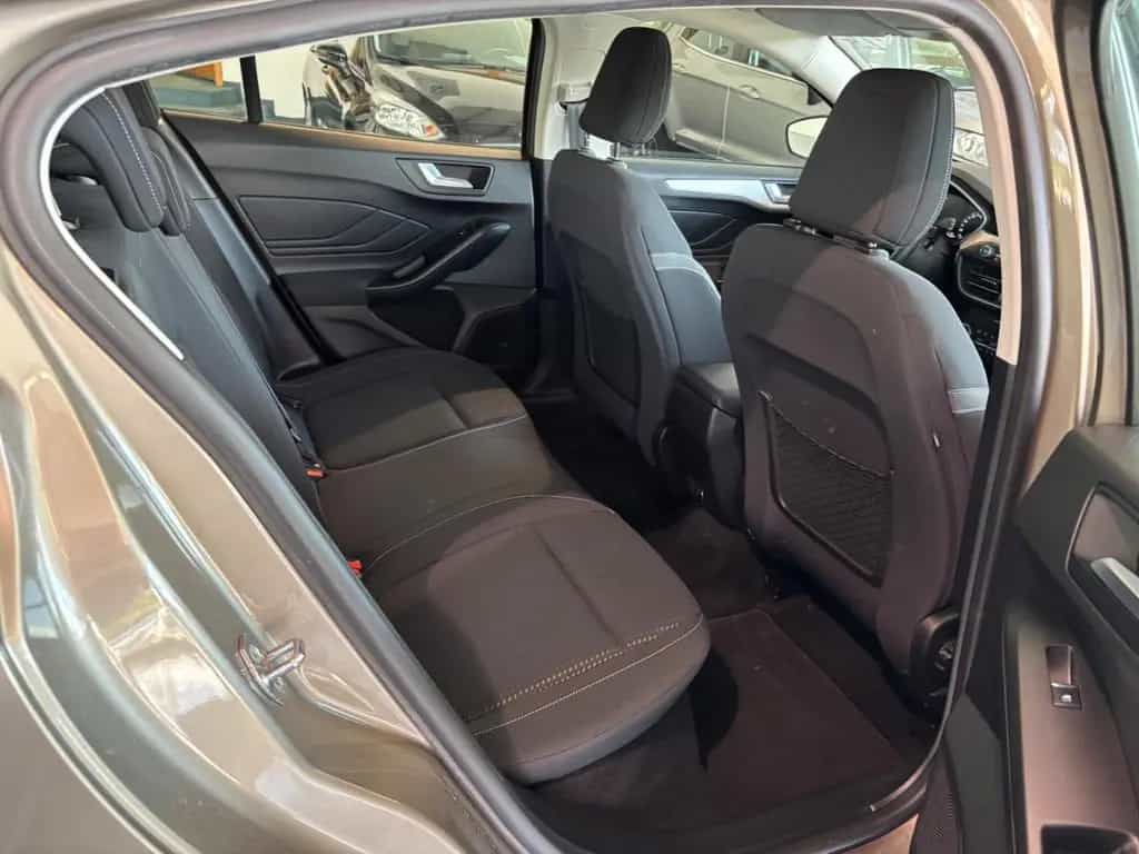Ford Focus Lim. Cool & Connect Winterpaket Navi 03/2019-photo-6