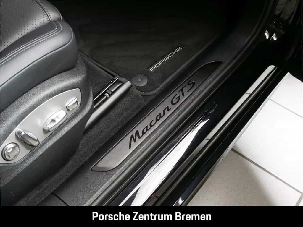 Porsche Macan GTS Panorama PASM Sitzheizung 06/2021-photo-13