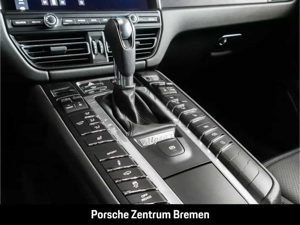 Porsche Macan GTS Panorama PASM Sitzheizung 06/2021-photo-26