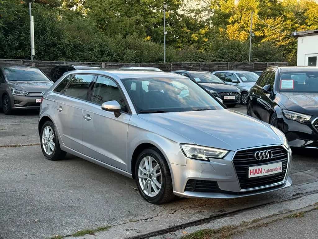 Audi A3 Sportback 35 TFSI /Automatik/Navi/Xenon/Temp. 07/2019-photo-2