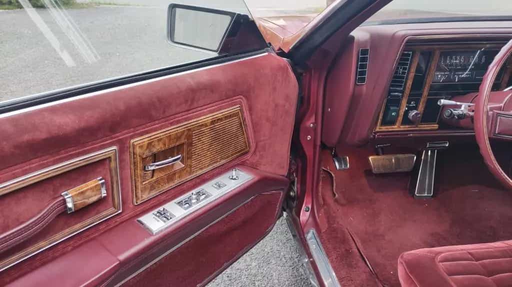 Buick Riviera 06/1983-photo-5