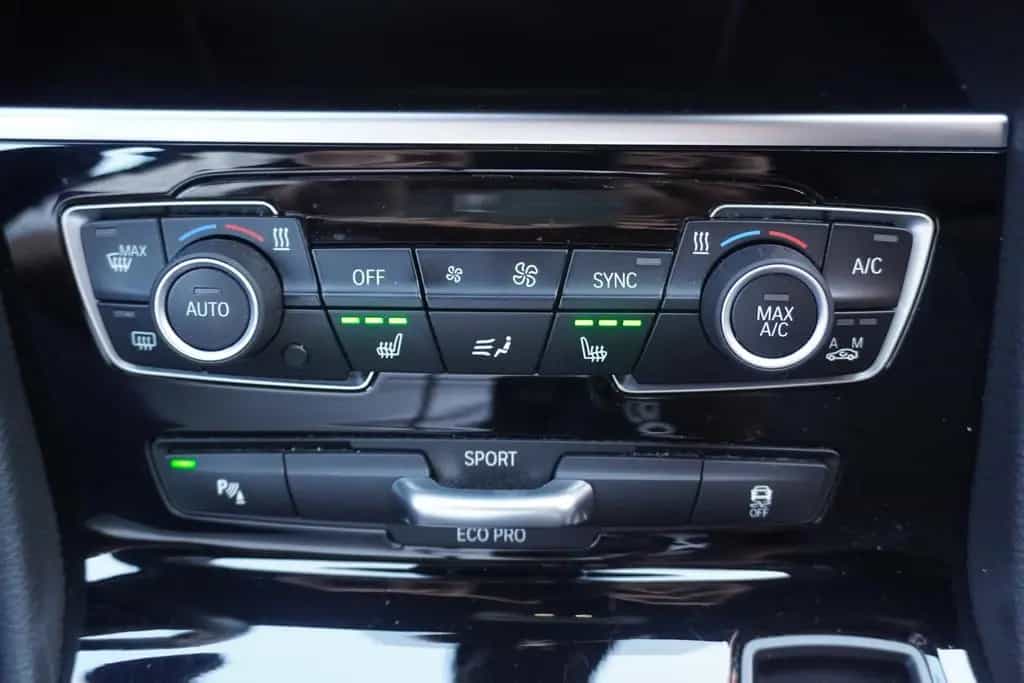 BMW 2 Series 220i Gran Tourer M-Sport LED ACC Head-Up AHK 06/2017-photo-20