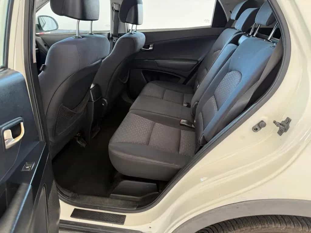 Ssangyong Korando 2.0 175 CV 2WD e-XDi MT C 02/2011-photo-9