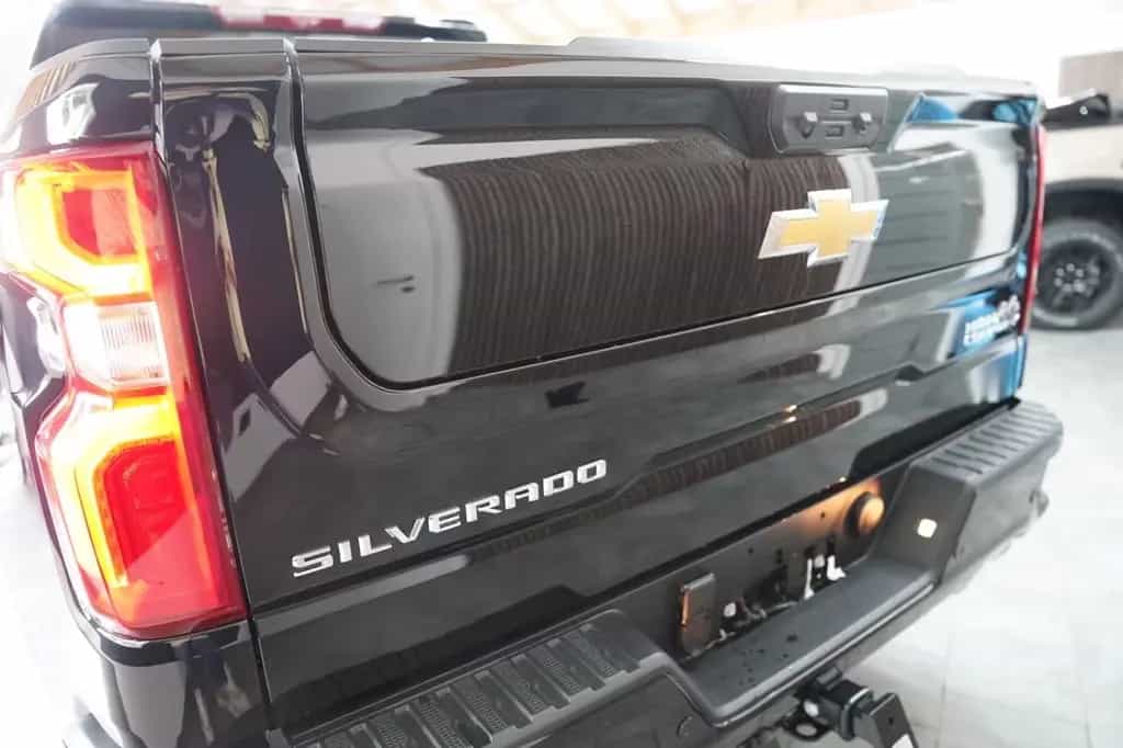 Chevrolet Silverado MY 25 High Country Diesel null-photo-10
