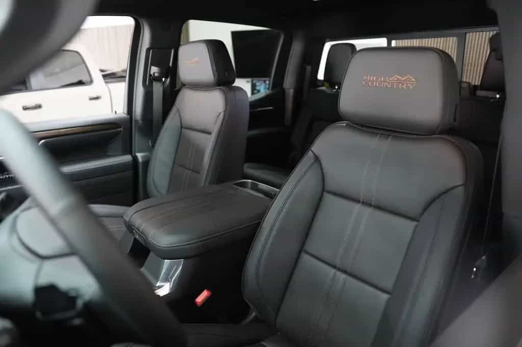Chevrolet Silverado MY 25 High Country Diesel null-photo-15