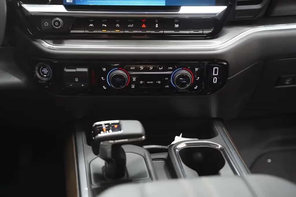 Chevrolet Silverado MY 25 High Country Diesel null-photo-21