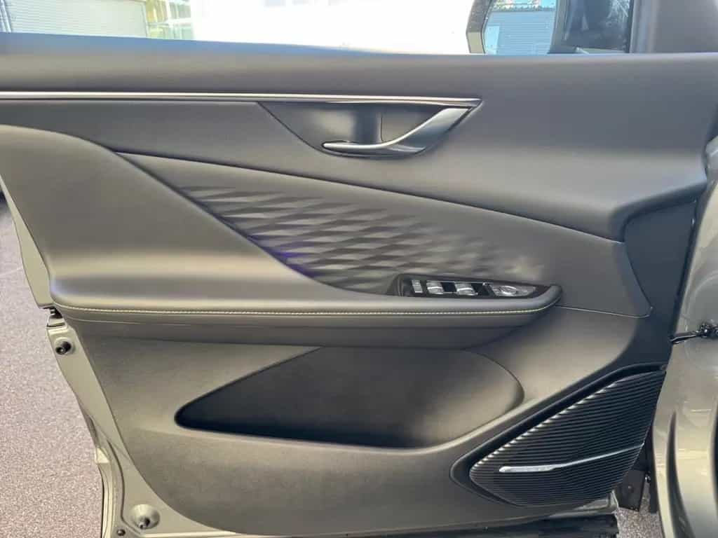 BAIC X55 +LEDER+PANO+ACC+LED+SHZ+PDC+360-CAM+KEYLESS 01/2026-photo-13