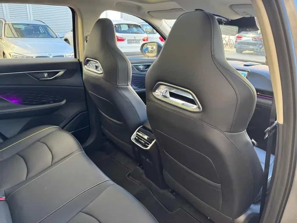 BAIC X55 +LEDER+PANO+ACC+LED+SHZ+PDC+360-CAM+KEYLESS 01/2026-photo-37