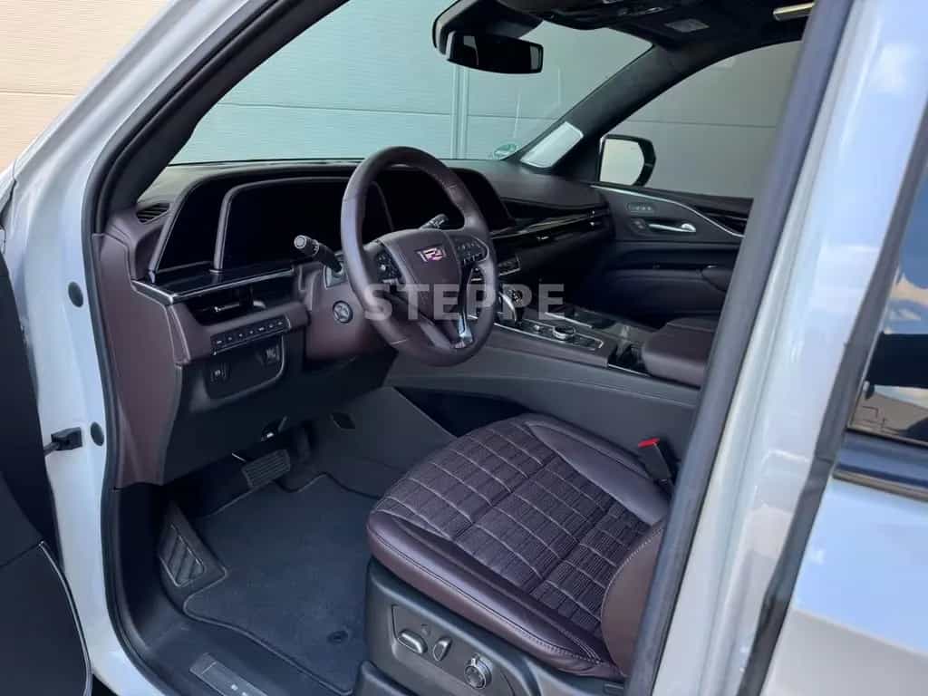 Cadillac Escalade 6.2 V8 Sport Platinum EU-Navi Luftfed. 07/2025-photo-4