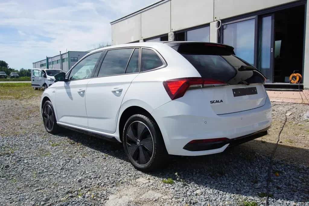 Skoda Scala 1.0TSI DSG Monte Carlo Navi/MirLi Matrix 07/2024-photo-5