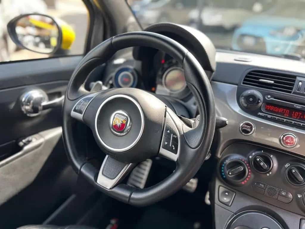 Abarth 500 C 1.4 Turbo T-Jet 06/2012-photo-6
