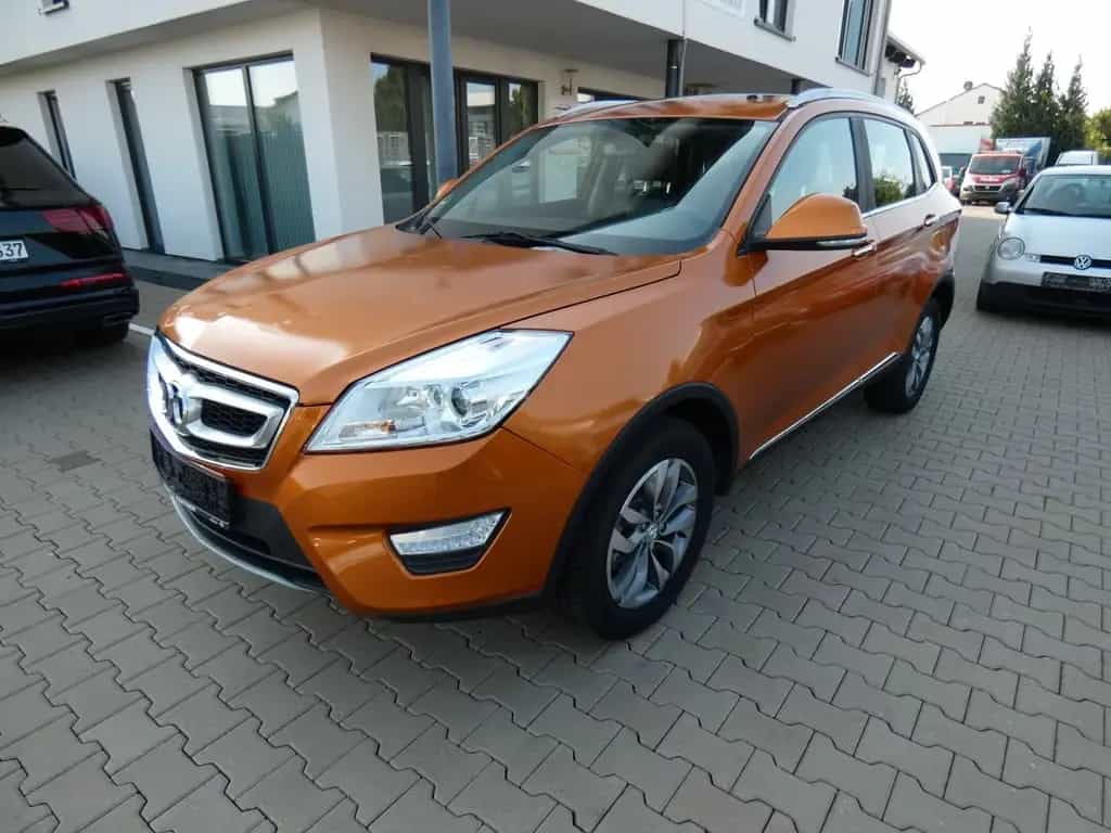 BAIC Senova X65 Automatik Alu Klima Schiebedach 05/2017-photo-0