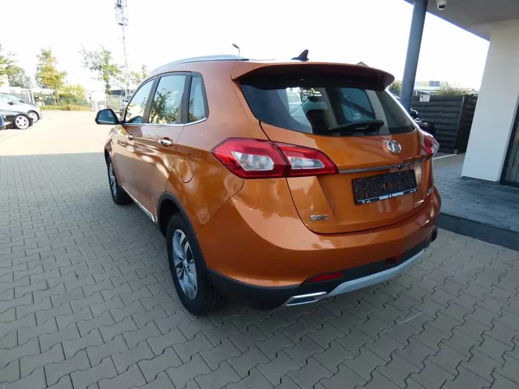 BAIC Senova X65 Automatik Alu Klima Schiebedach 05/2017-photo-3