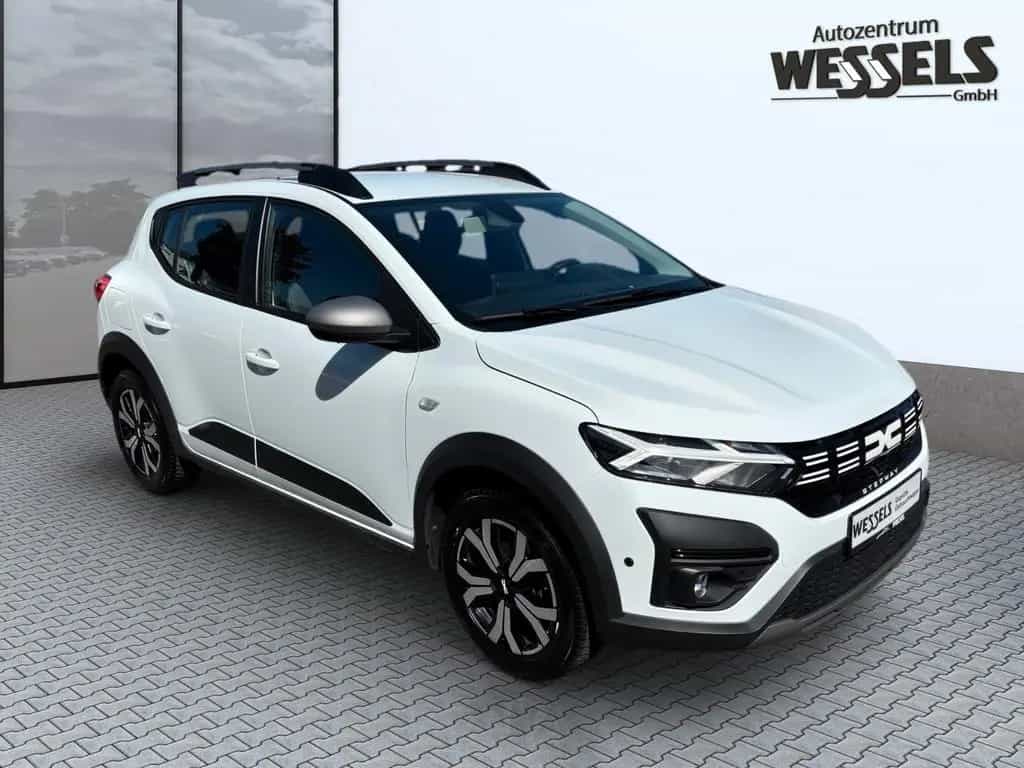Dacia Sandero III Stepway Expression+ 11/2023-photo-1