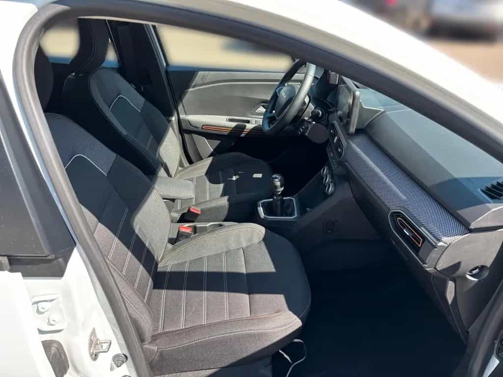Dacia Sandero III Stepway Expression+ 11/2023-photo-21