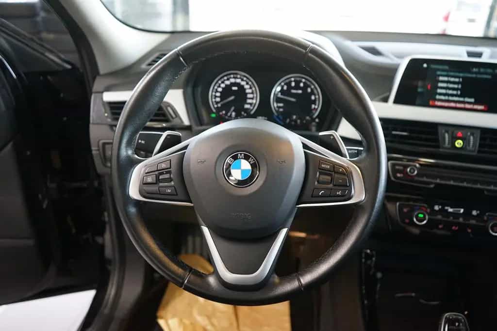 BMW X2 xDrive 20i NAVI+PDC+KLIMA+AUTOMATIK 03/2018-photo-11
