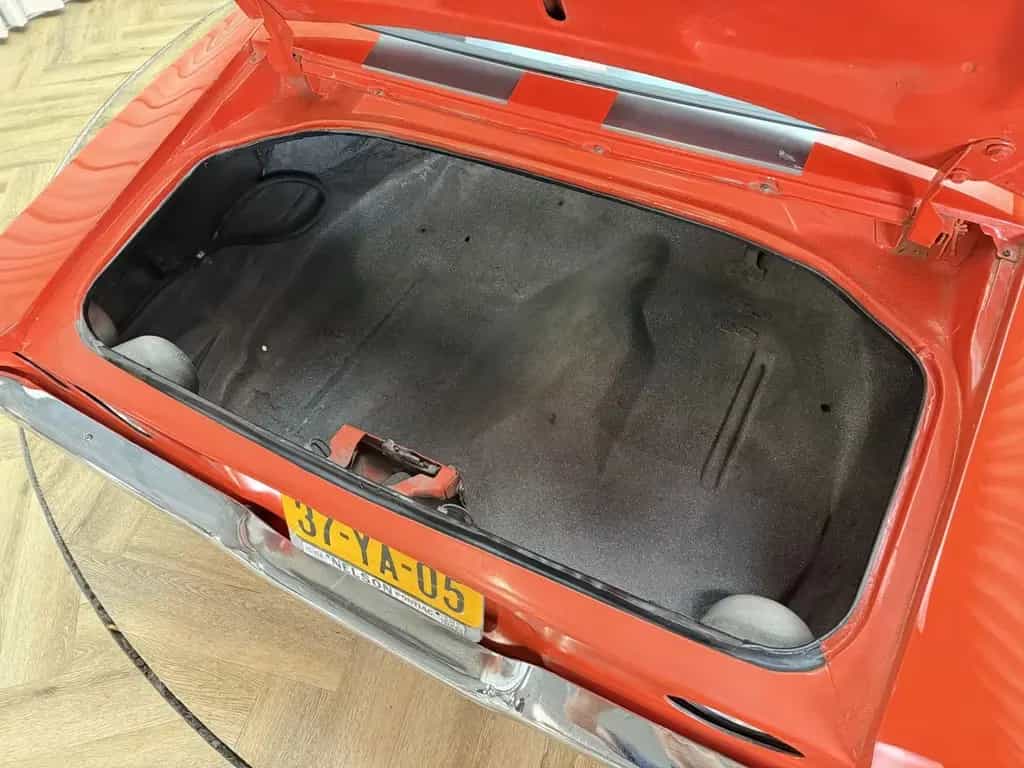 Chevrolet Camaro LT 350CU *Split Bumper* Leder, Camel Hump 09/1975-photo-14
