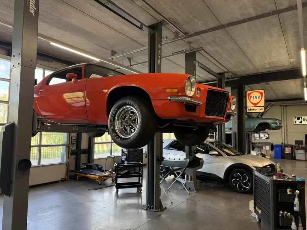 Chevrolet Camaro LT 350CU *Split Bumper* Leder, Camel Hump 09/1975-photo-43