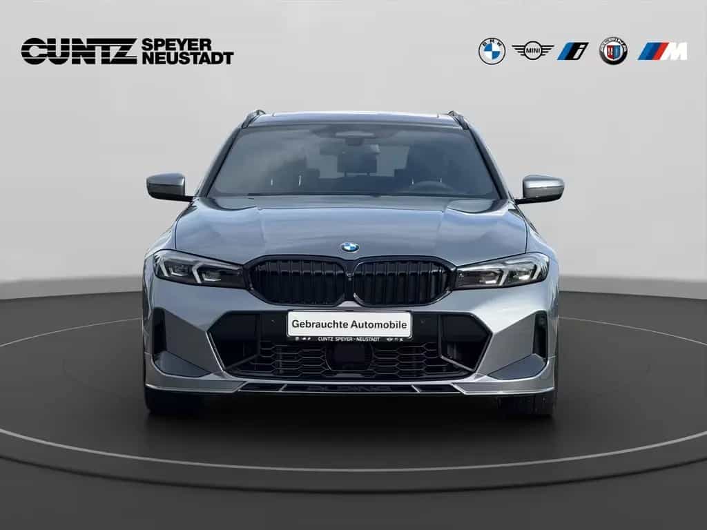 ALPINA B3 Touring SWITCH-TRONIC Allrad Park/Drive-Assis 03/2023-photo-1