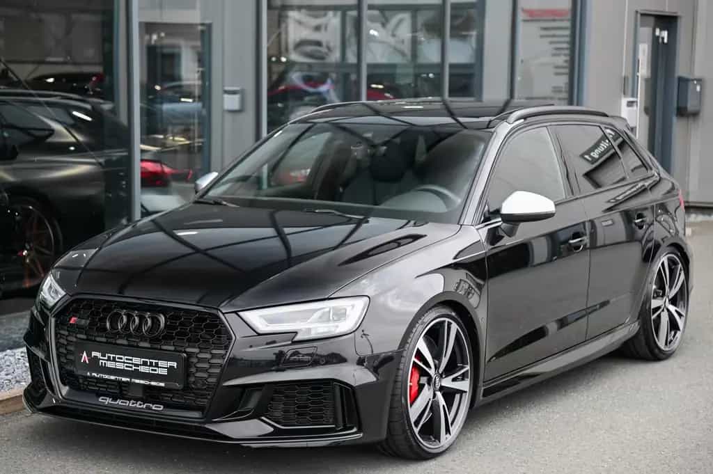 Audi RS3 Sportback 2.5 TFSI Pano* KW V3* Akrapovic !* 08/2019-photo-2