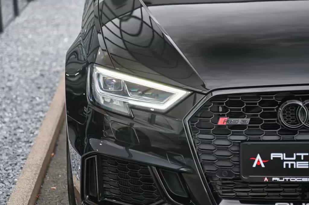 Audi RS3 Sportback 2.5 TFSI Pano* KW V3* Akrapovic !* 08/2019-photo-28