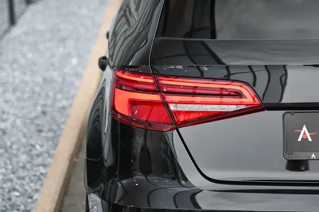 Audi RS3 Sportback 2.5 TFSI Pano* KW V3* Akrapovic !* 08/2019-photo-29