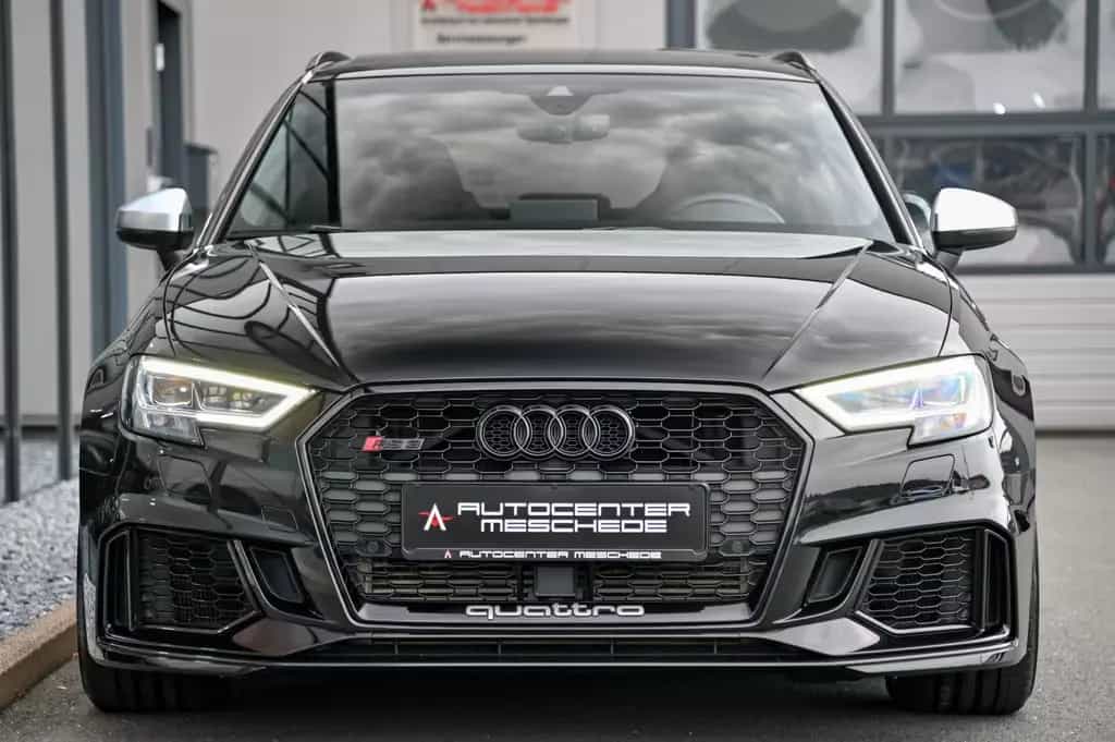 Audi RS3 Sportback 2.5 TFSI Pano* KW V3* Akrapovic !* 08/2019-photo-30