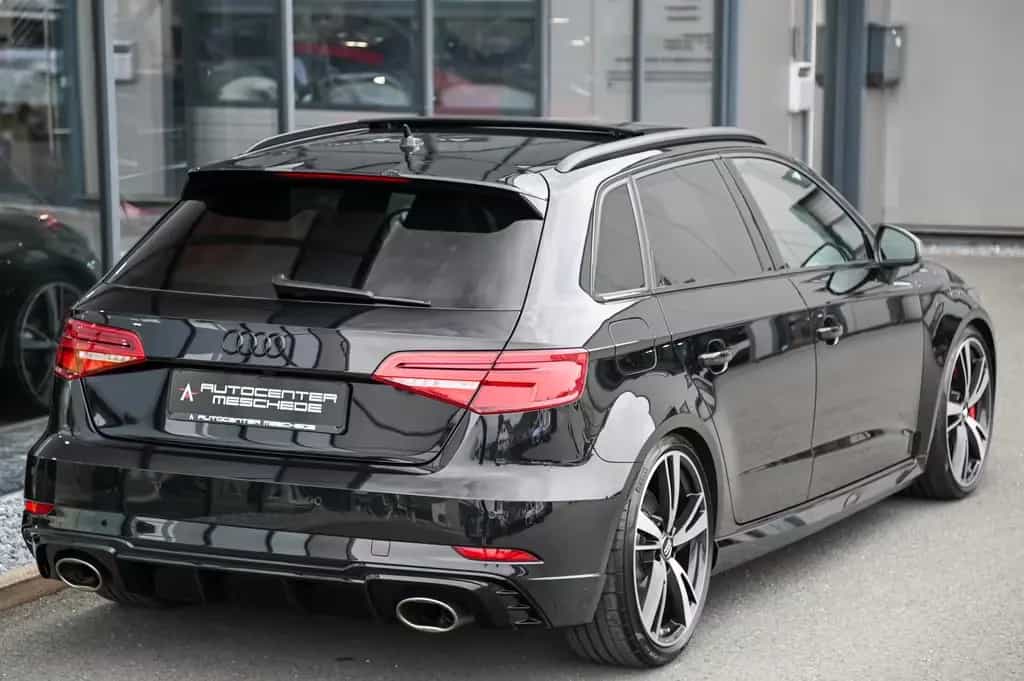 Audi RS3 Sportback 2.5 TFSI Pano* KW V3* Akrapovic !* 08/2019-photo-33
