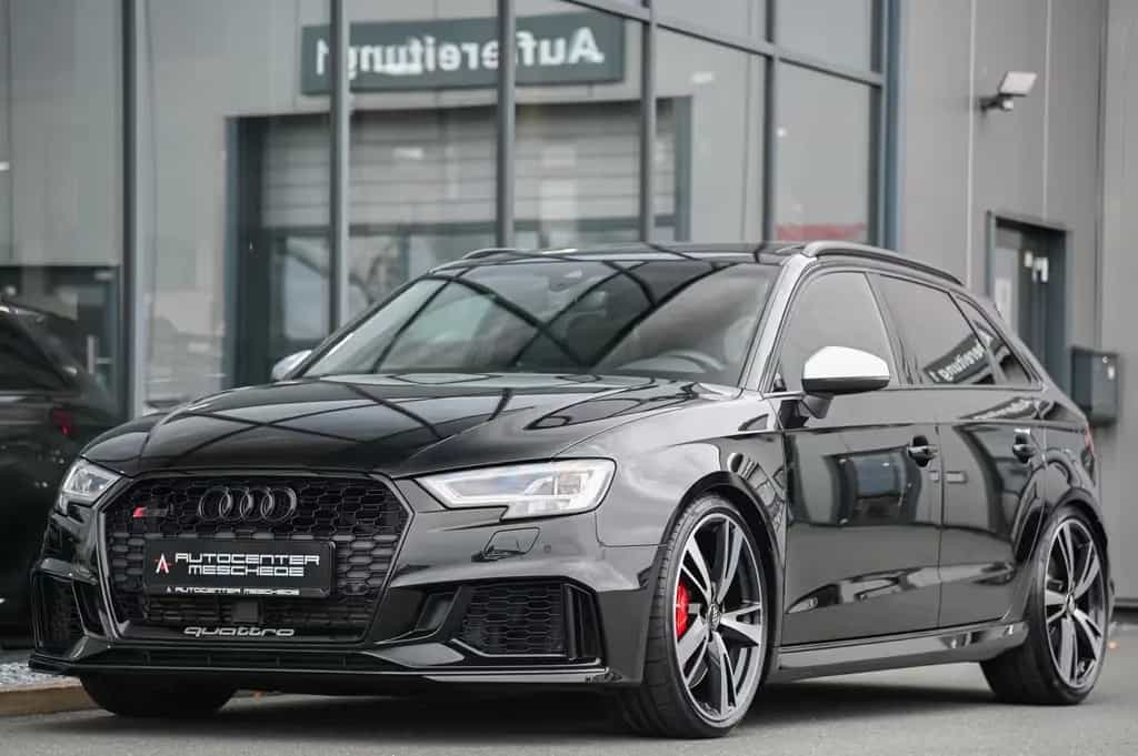 Audi RS3 Sportback 2.5 TFSI Pano* KW V3* Akrapovic !* 08/2019-photo-34