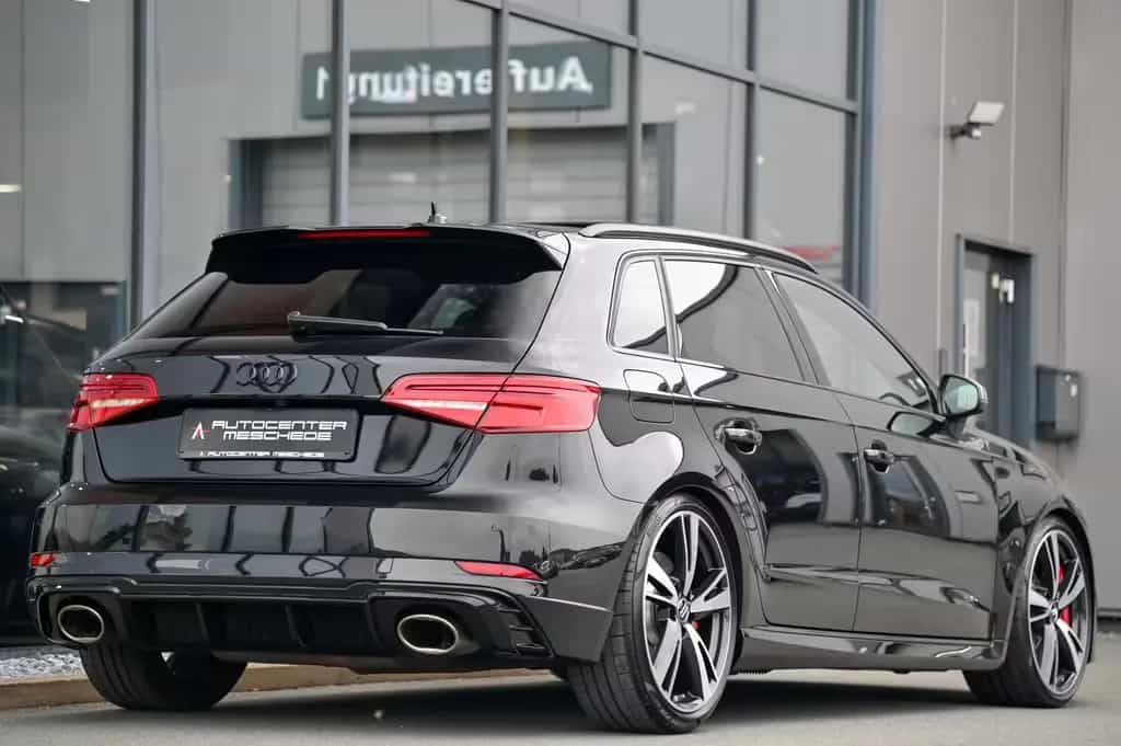 Audi RS3 Sportback 2.5 TFSI Pano* KW V3* Akrapovic !* 08/2019-photo-35