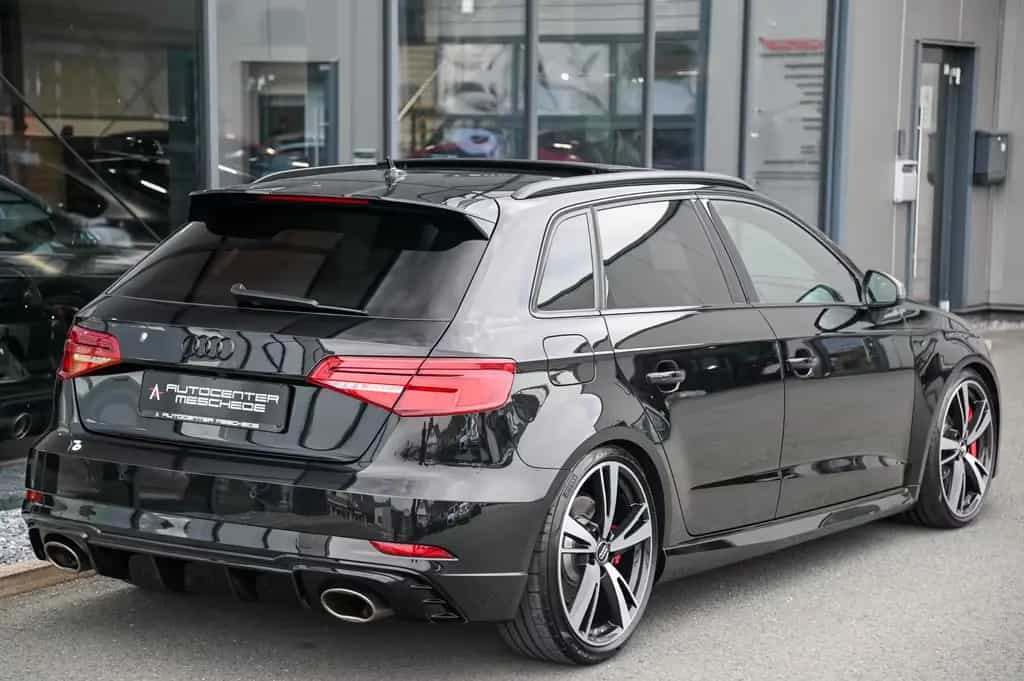 Audi RS3 Sportback 2.5 TFSI Pano* KW V3* Akrapovic !* 08/2019-photo-4