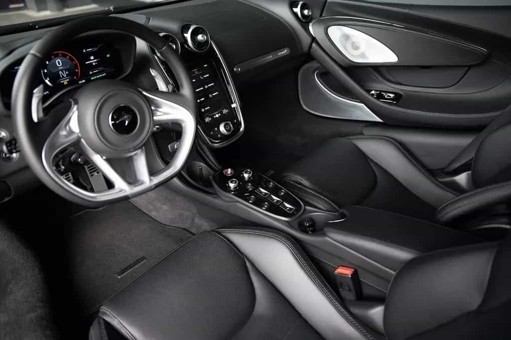 McLaren GT Luxe - Premium Pack - Sports Exhaust - 1.Hand 04/2020-photo-13