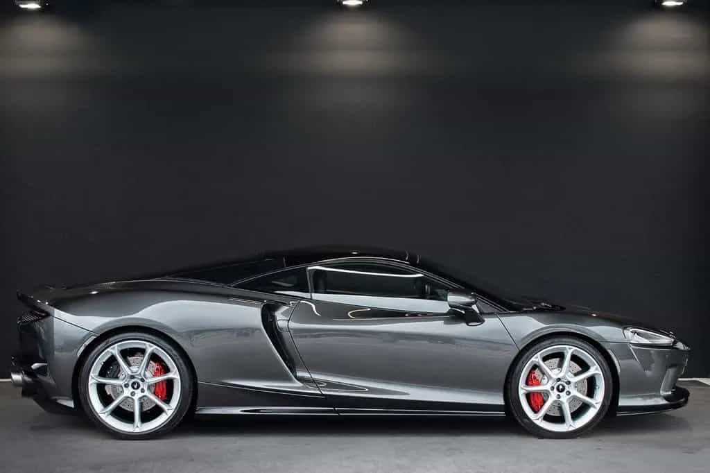 McLaren GT Luxe - Premium Pack - Sports Exhaust - 1.Hand 04/2020-photo-29