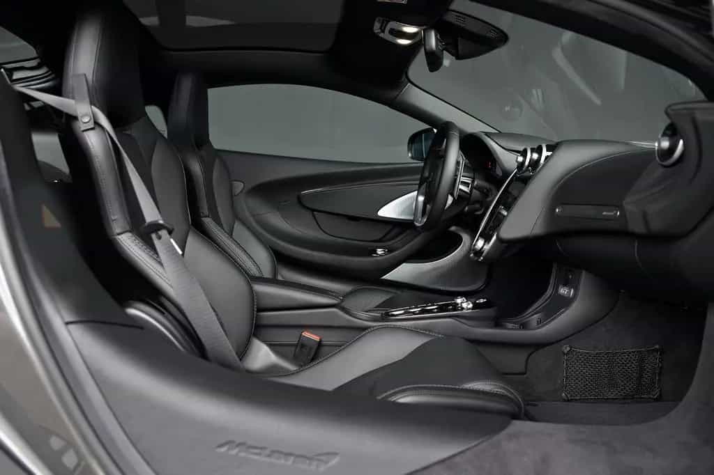McLaren GT Luxe - Premium Pack - Sports Exhaust - 1.Hand 04/2020-photo-33