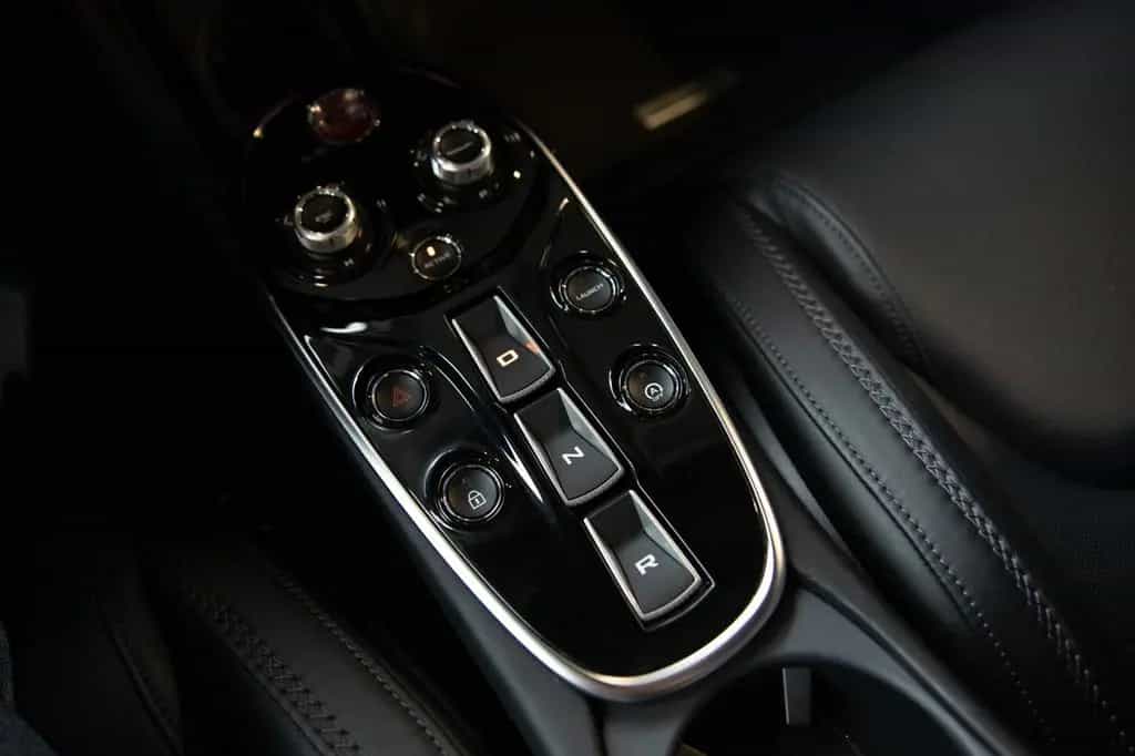 McLaren GT Luxe - Premium Pack - Sports Exhaust - 1.Hand 04/2020-photo-38