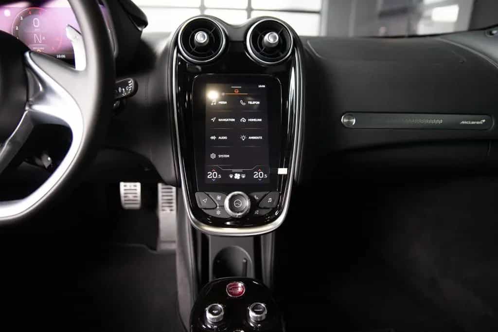 McLaren GT Luxe - Premium Pack - Sports Exhaust - 1.Hand 04/2020-photo-40