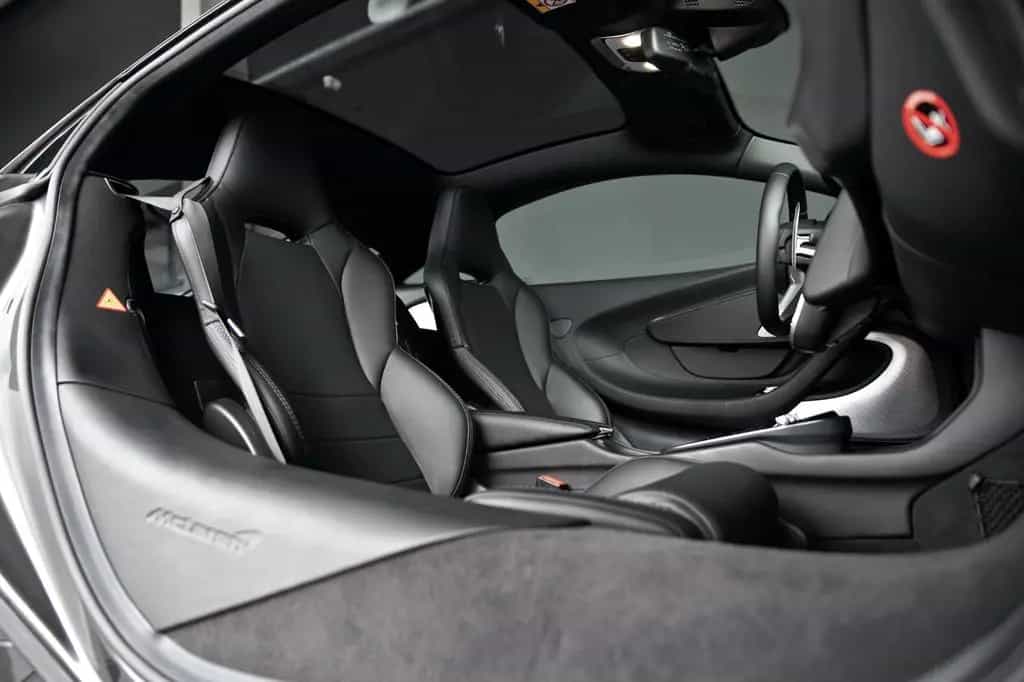 McLaren GT Luxe - Premium Pack - Sports Exhaust - 1.Hand 04/2020-photo-43