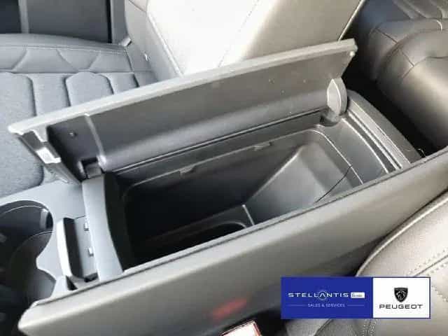 Citroën C5 Aircross 1.2 Mild-Hybrid 13 6 MAX 08/2025-photo-17