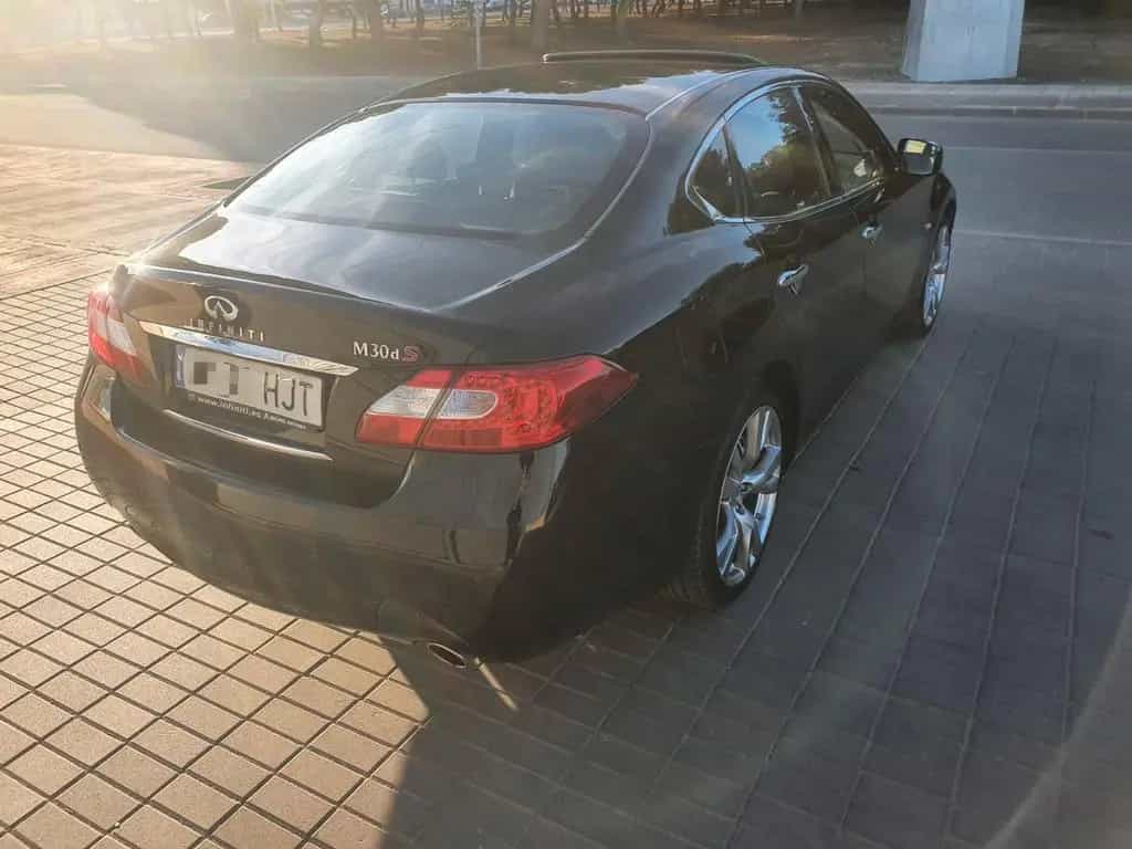 Infiniti M30 d S Premium 03/2012-photo-3