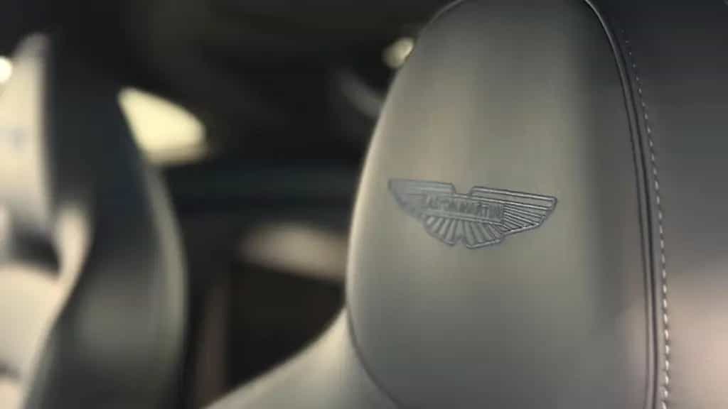 Aston Martin V8 Vantage NG Coupé | Storm Purple | Bowers & Wilkins null-photo-10