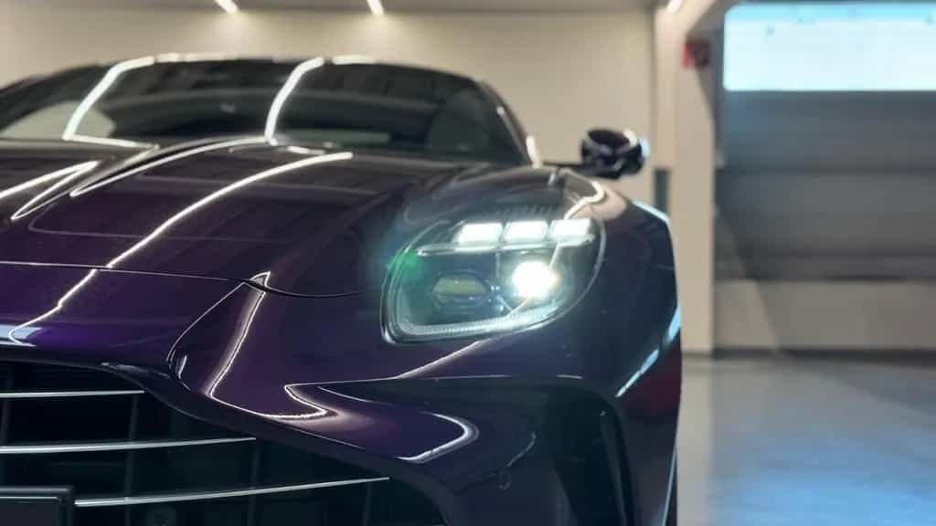 Aston Martin V8 Vantage NG Coupé | Storm Purple | Bowers & Wilkins null-photo-14