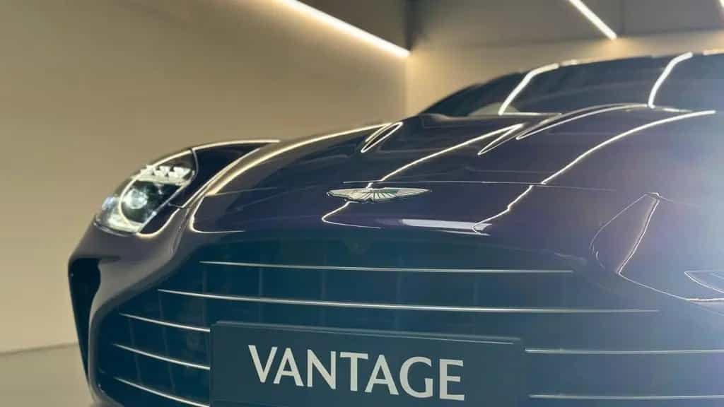 Aston Martin V8 Vantage NG Coupé | Storm Purple | Bowers & Wilkins null-photo-15