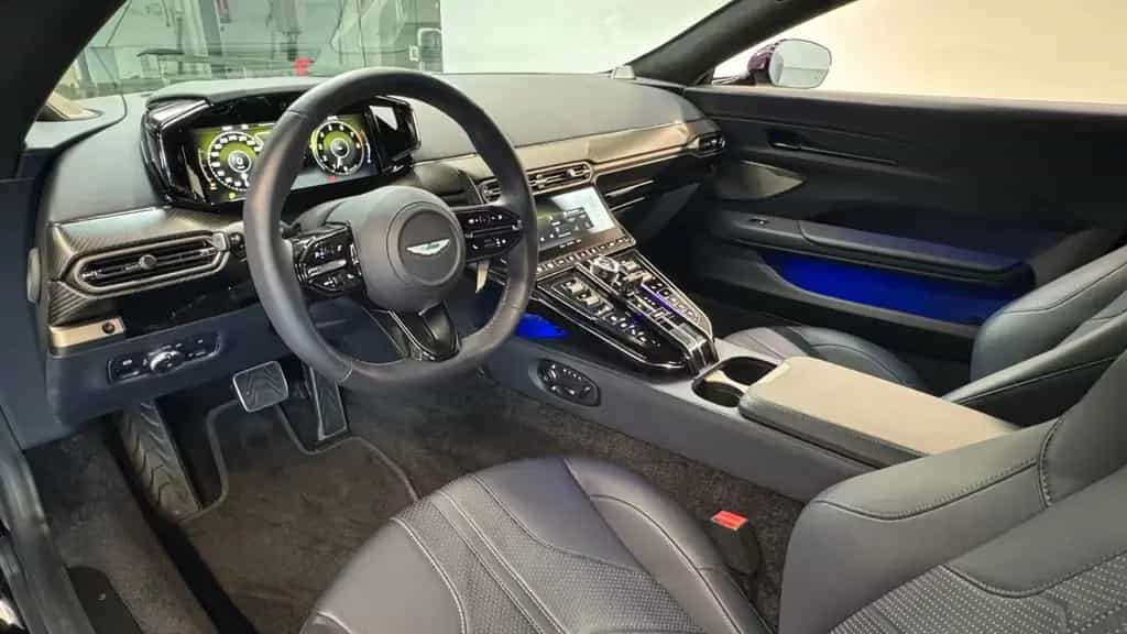 Aston Martin V8 Vantage NG Coupé | Storm Purple | Bowers & Wilkins null-photo-6